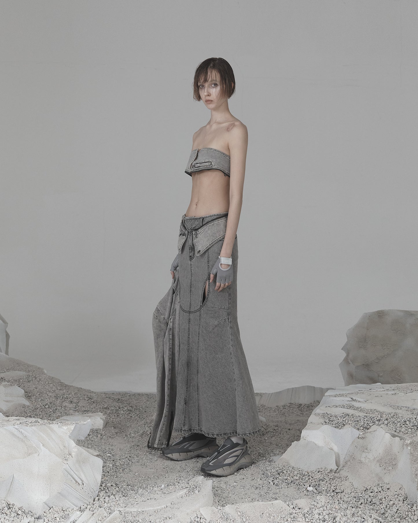 Mermaid slit denim skirt grey