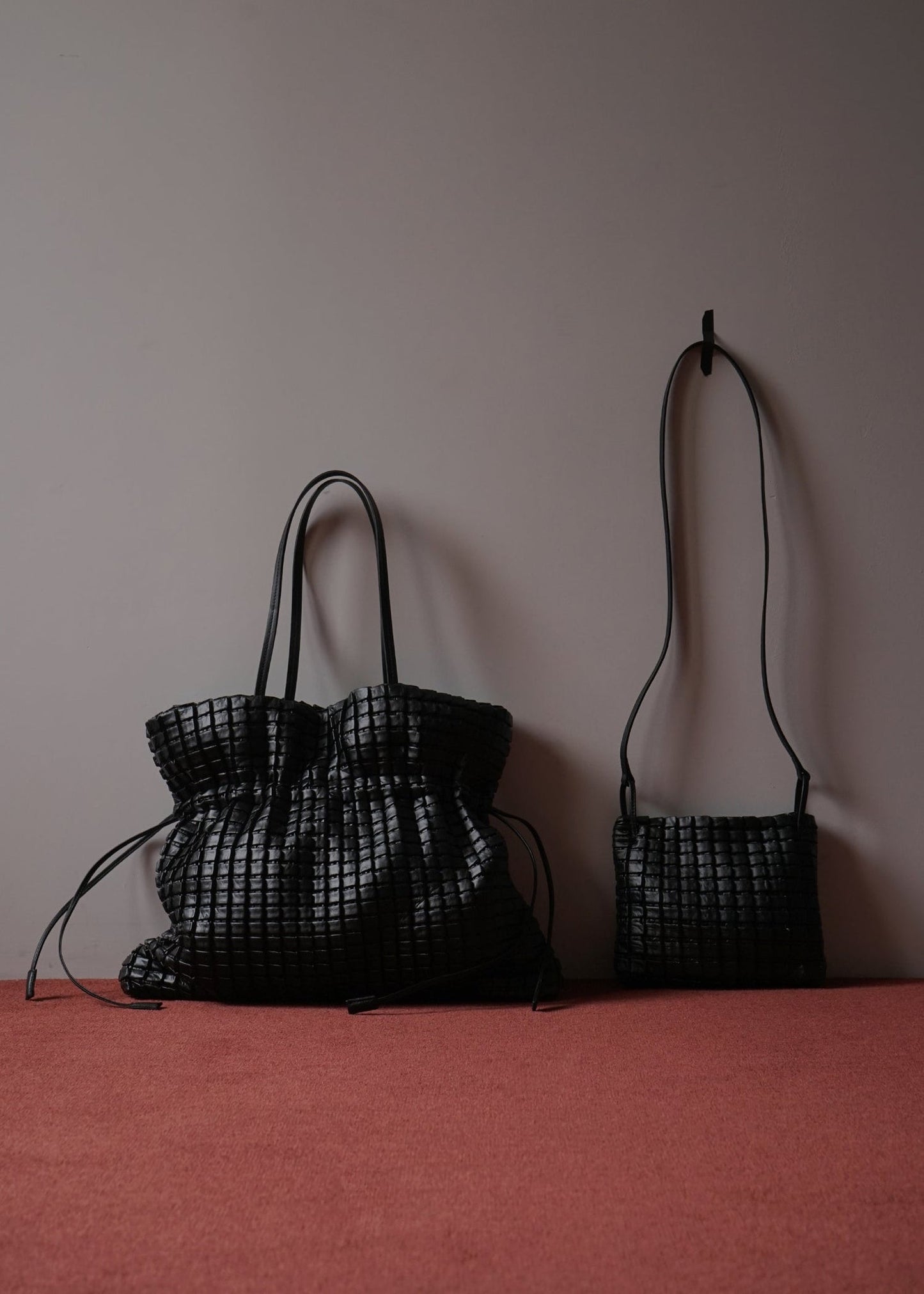 Square Embossed Bag Big Tote Black