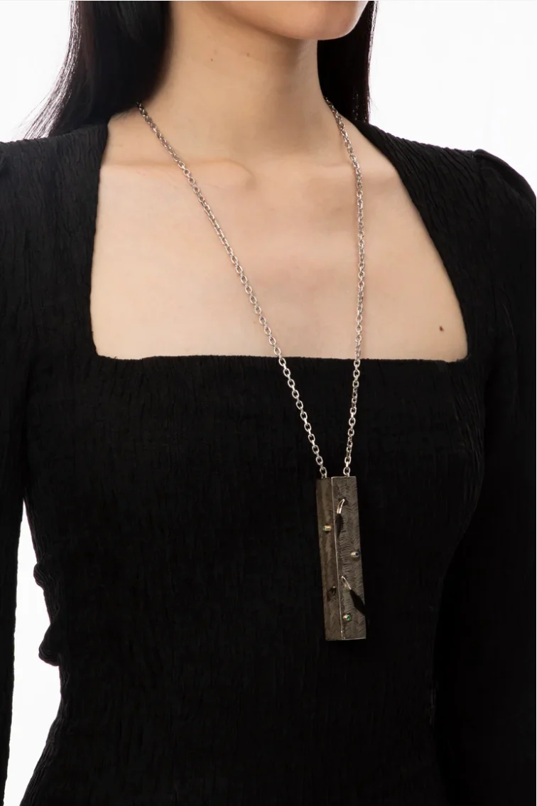 68g per dose necklace