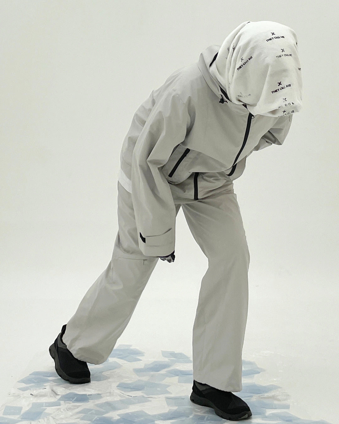 Multi zip jacket beige gray
