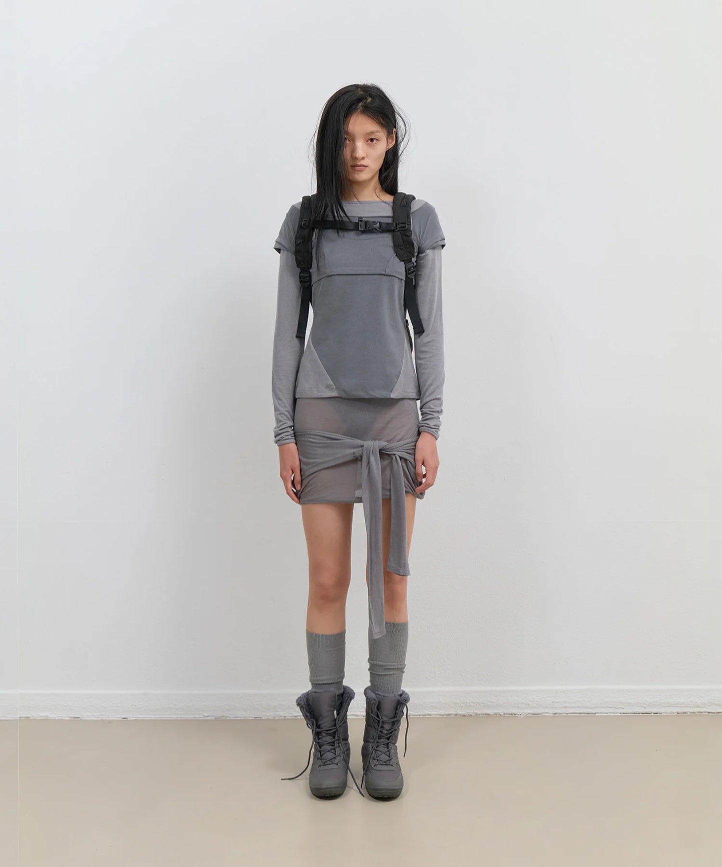 HALTER STRAP LONG SLEEVE - GREY