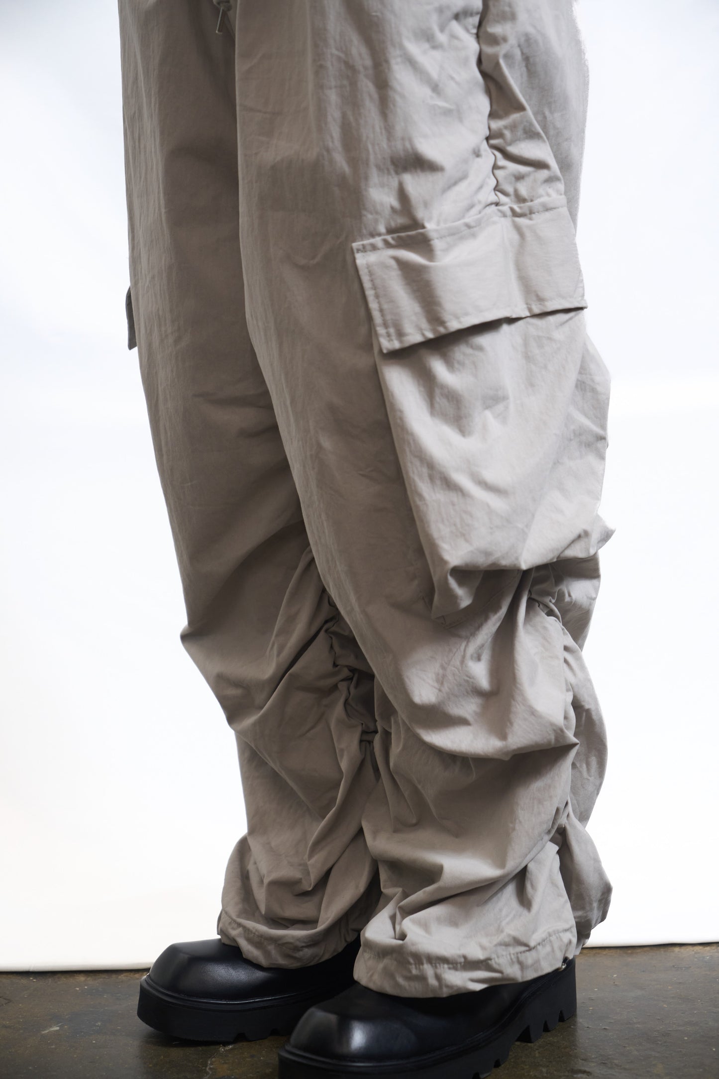 Gathered Cargo Pants Stone Grey