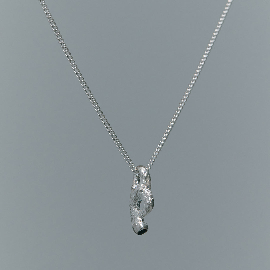 Black billow necklace