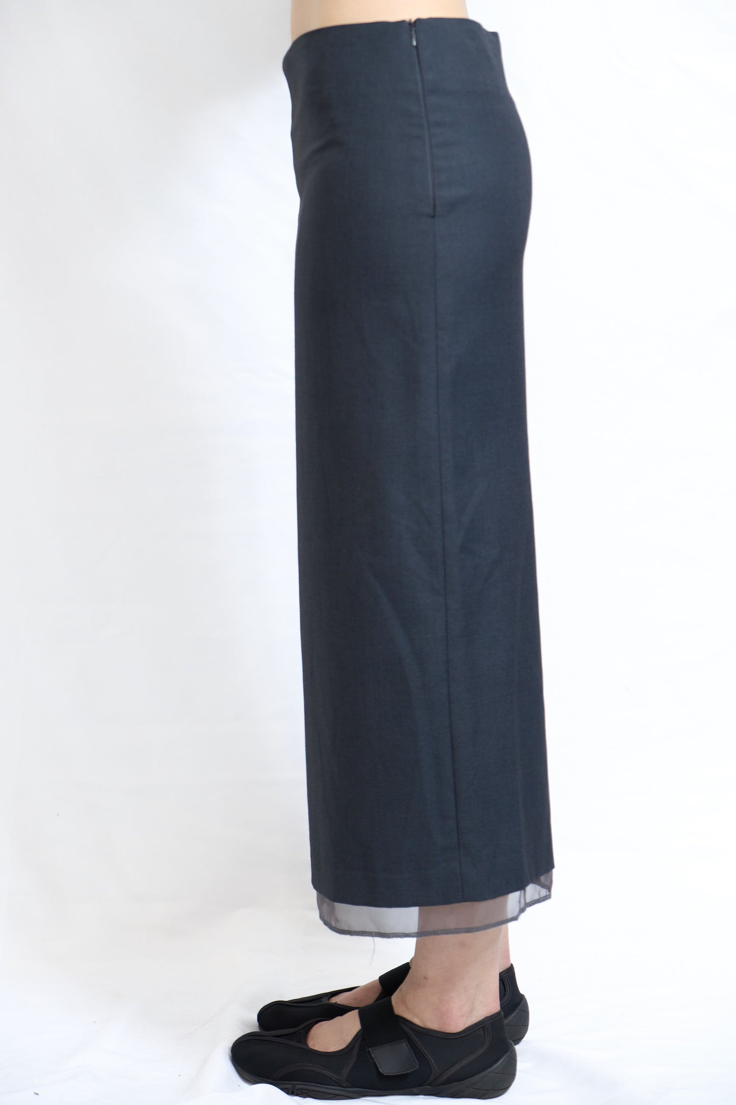 Two-Layer Sheer Hem Skirt Charcoal