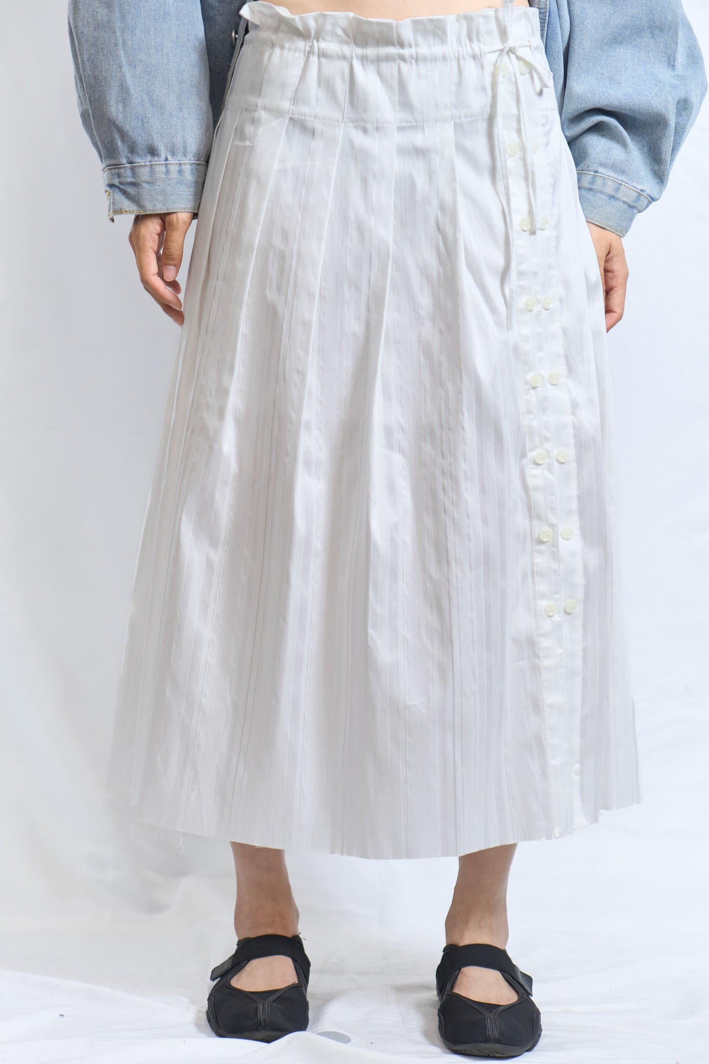 Asymmetric Button Pleated Skirt White