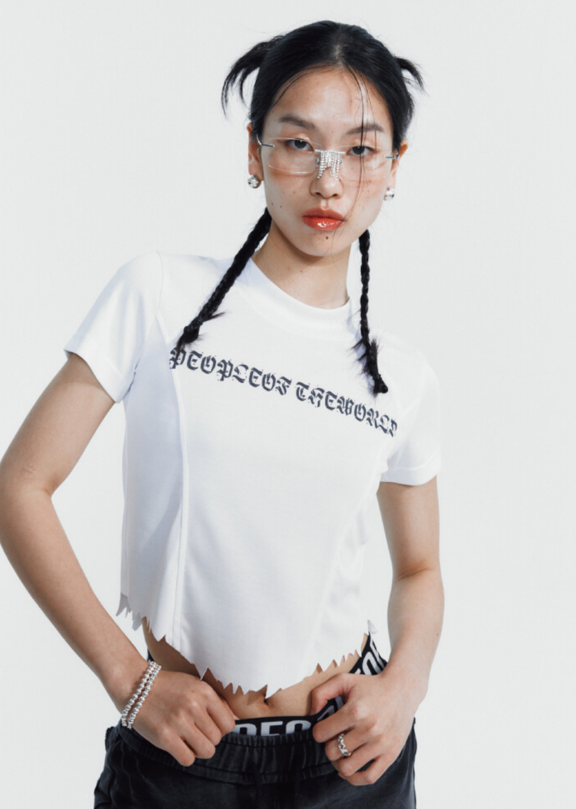 Round damage crop t-shirt white