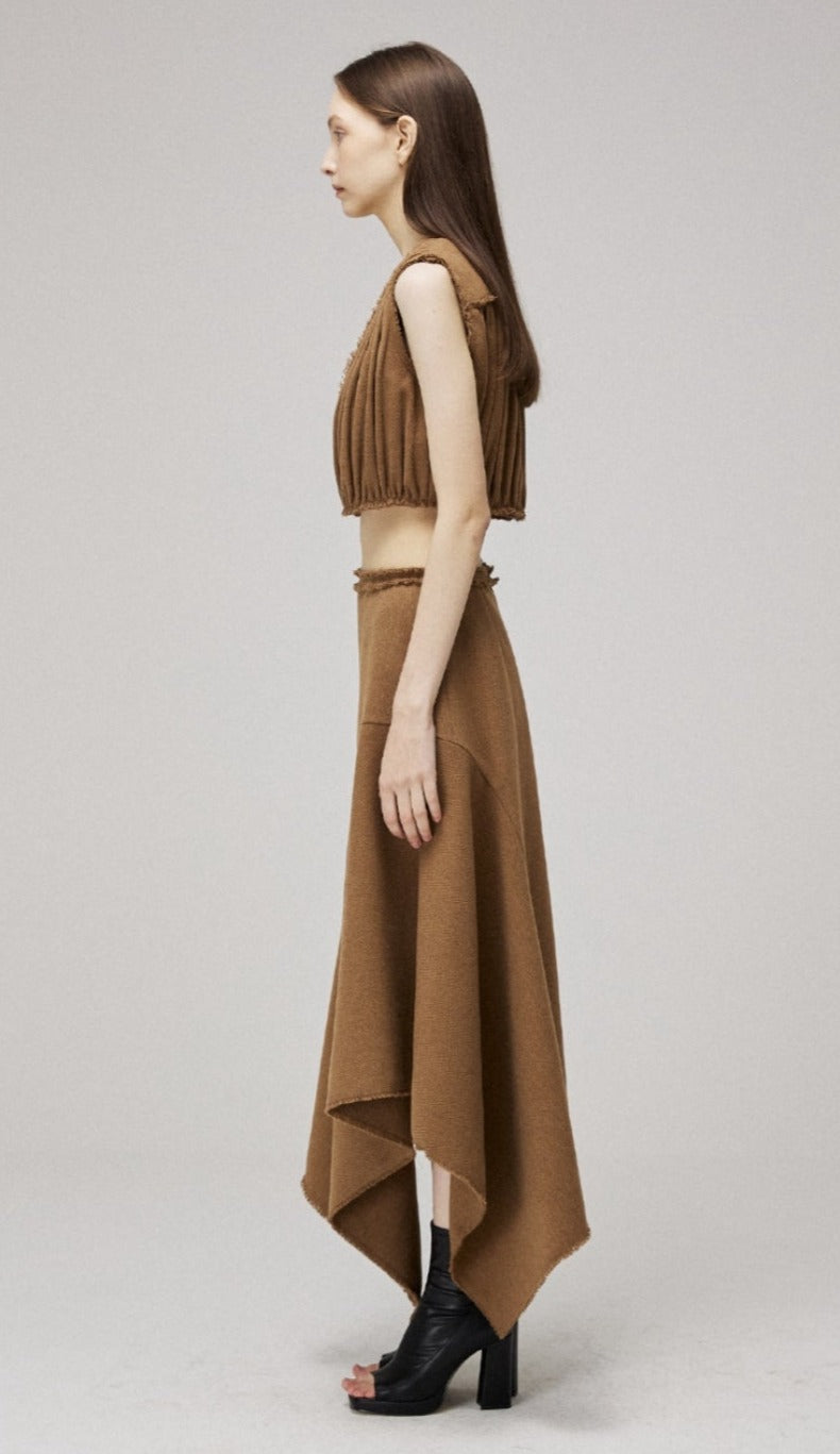 Pleated handkerchief detail set-up