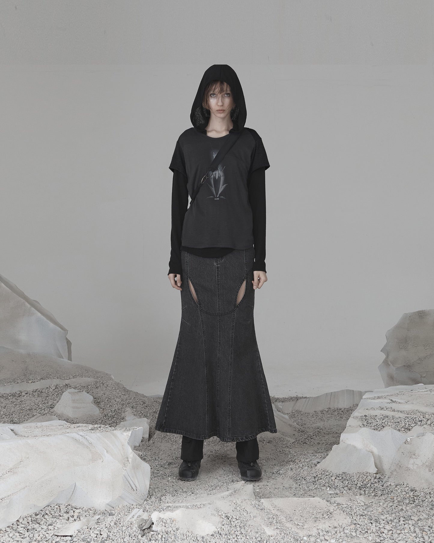 Mermaid slit denim skirt charcoal