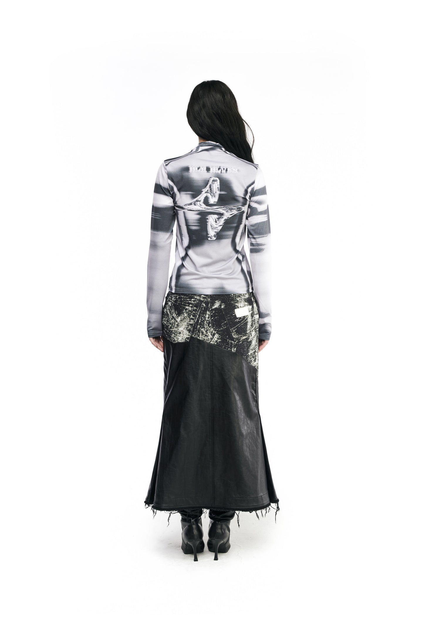 Body printed high-neck top gray