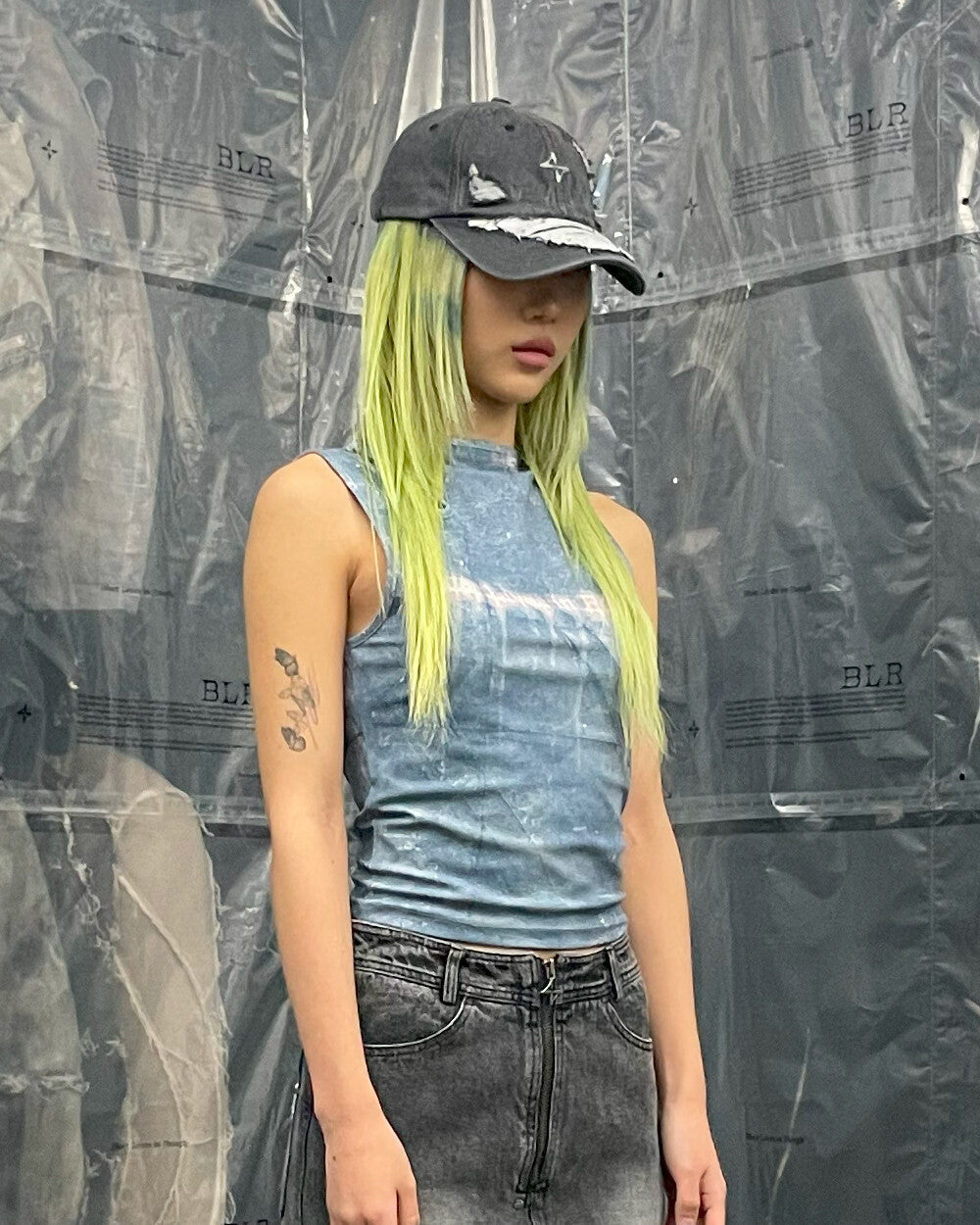 Grunge denim cap black & white