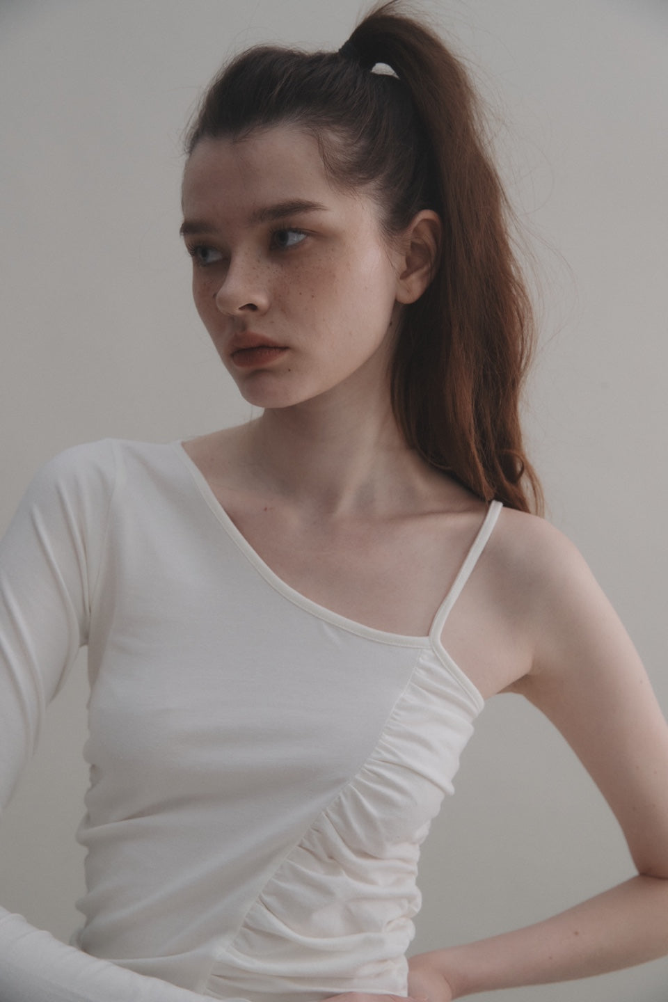 One shoulder top