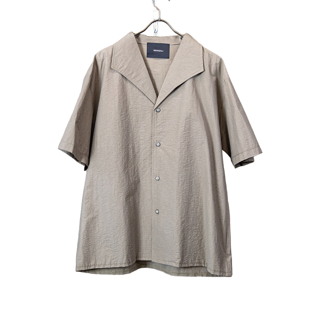Relaxed open collar shirt beige