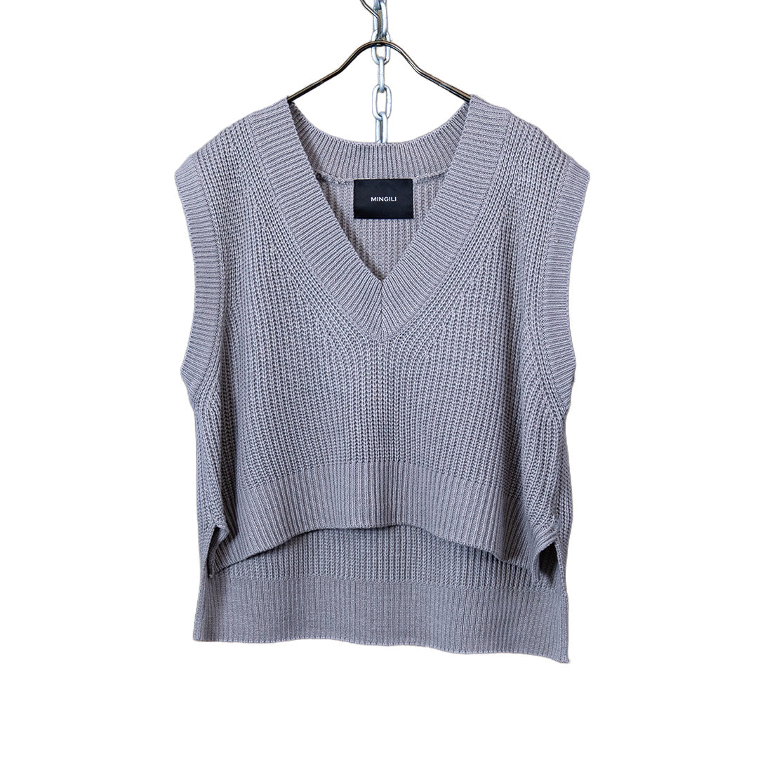 Layered knit vest grey