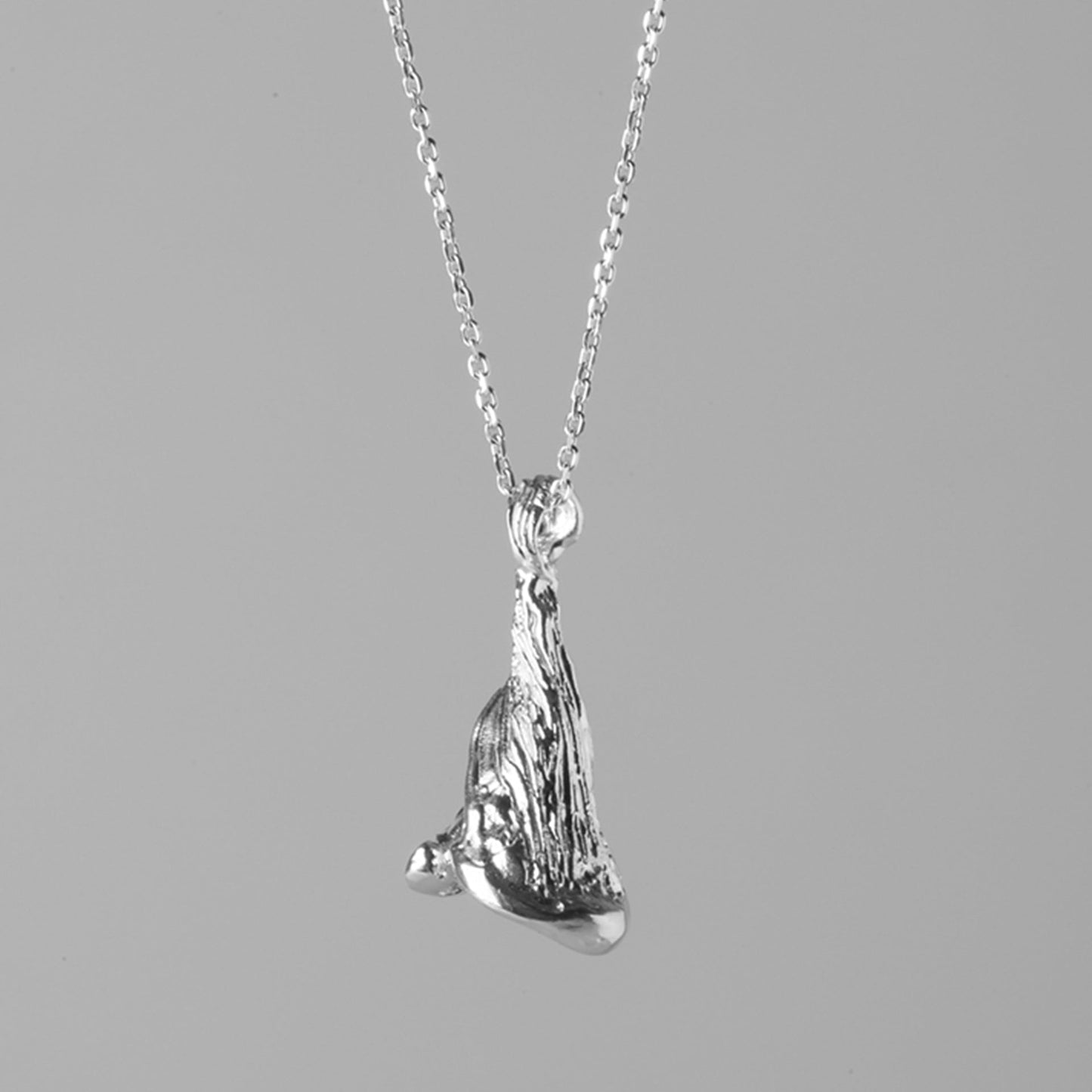 Ocean flower necklace