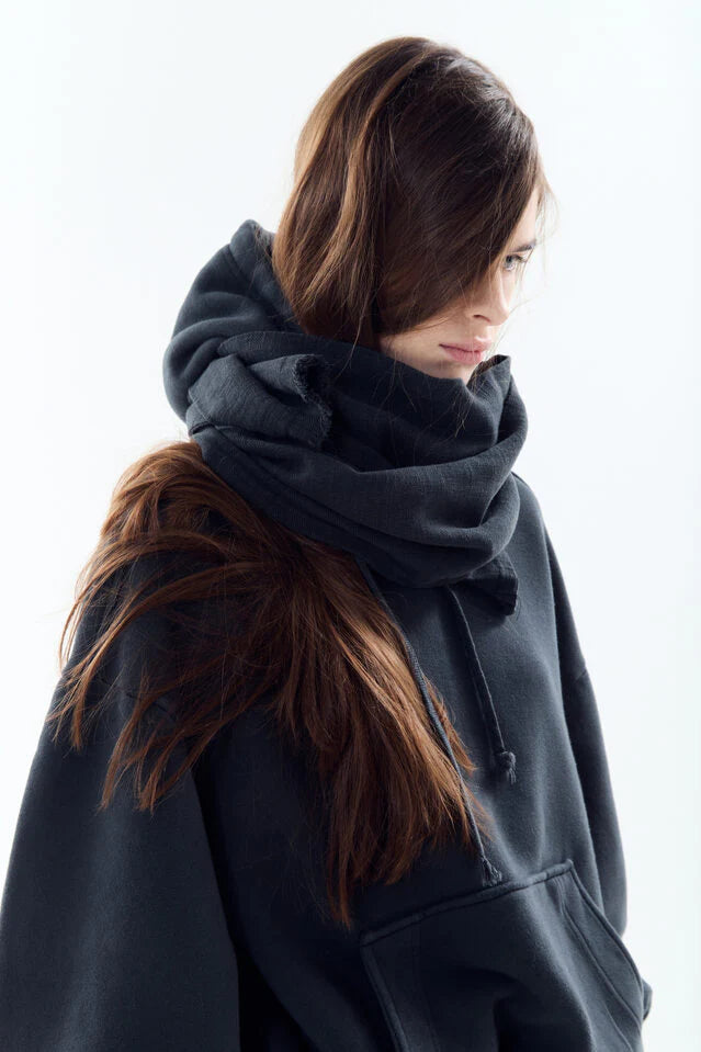 Dyed Raw-Edged Hoodie With Linen  Muffler Black
