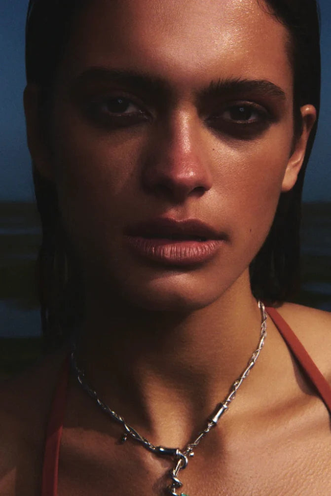 58.77g per dose necklace