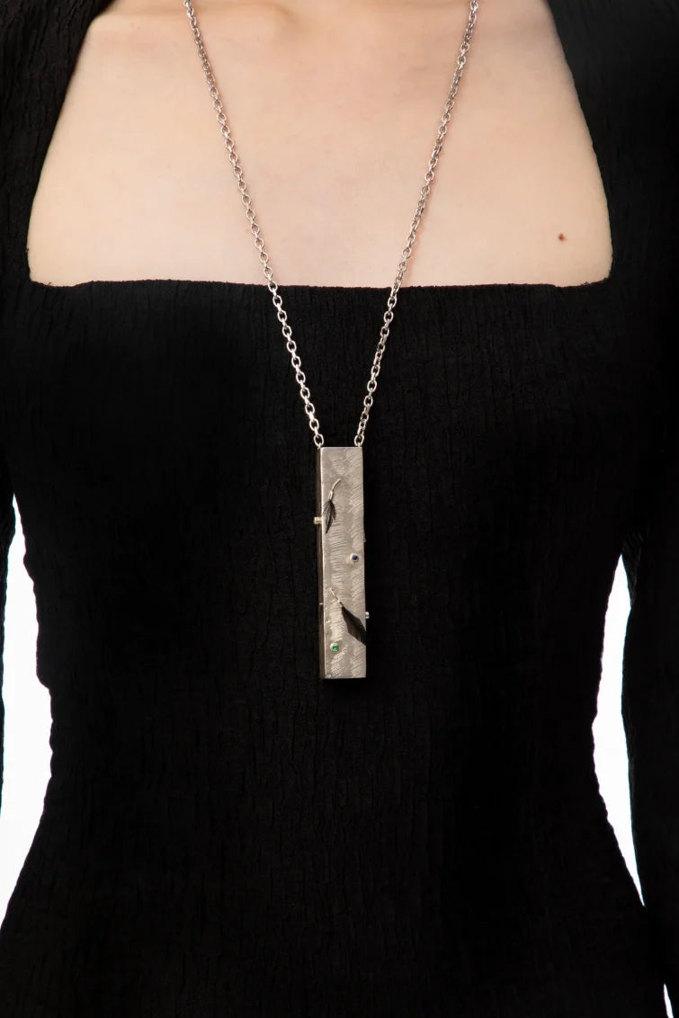 68g per dose necklace