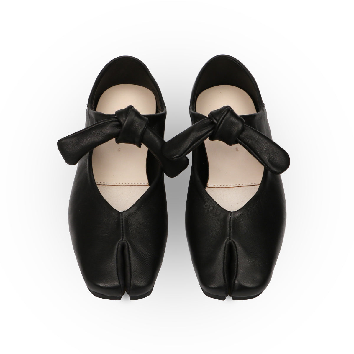 Maki lamb skin flats