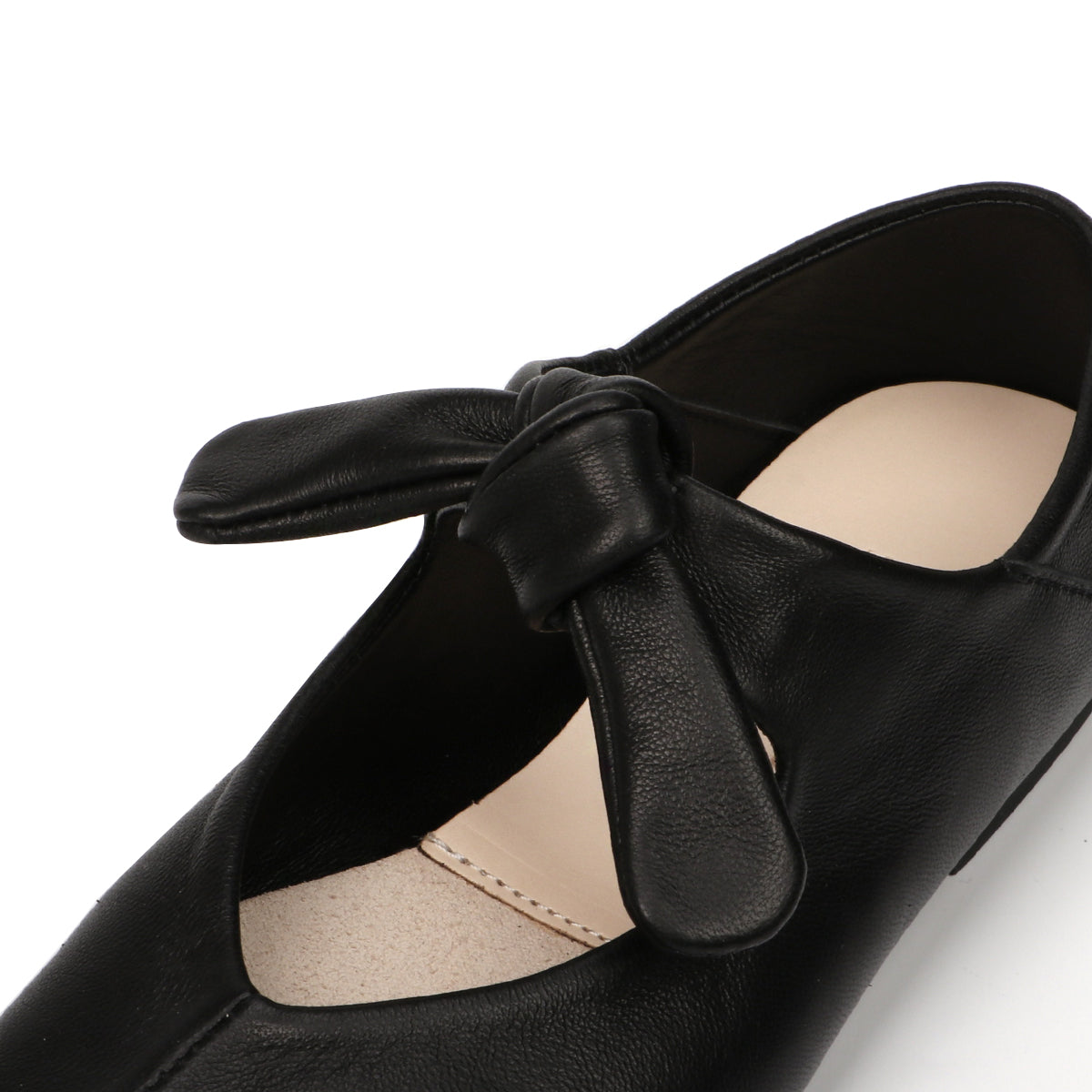 Maki lamb skin flats