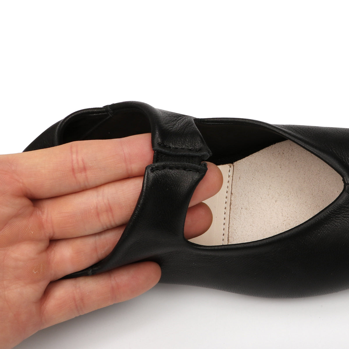 Maki lamb skin flats