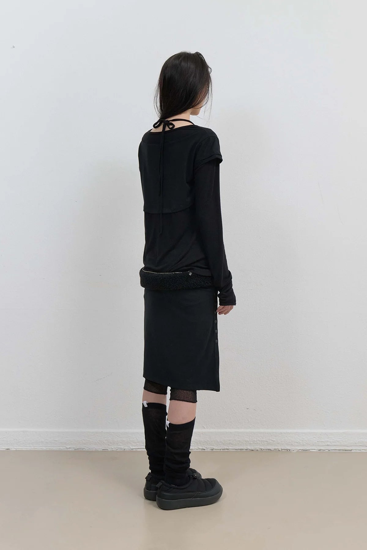 HALTER STRAP LONG SLEEVE - BLACK