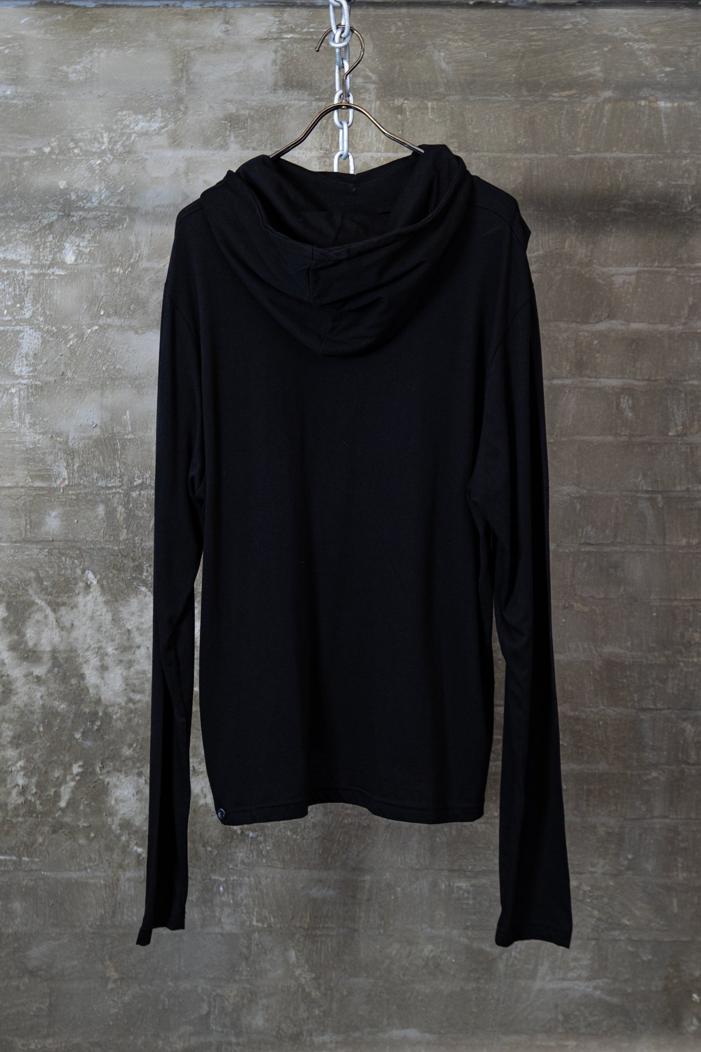 Asymmetric button hood top black