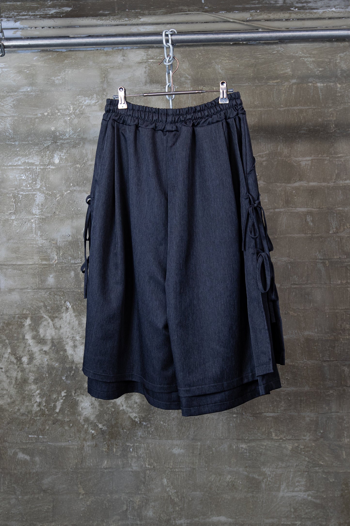 Utility layered shorts grey
