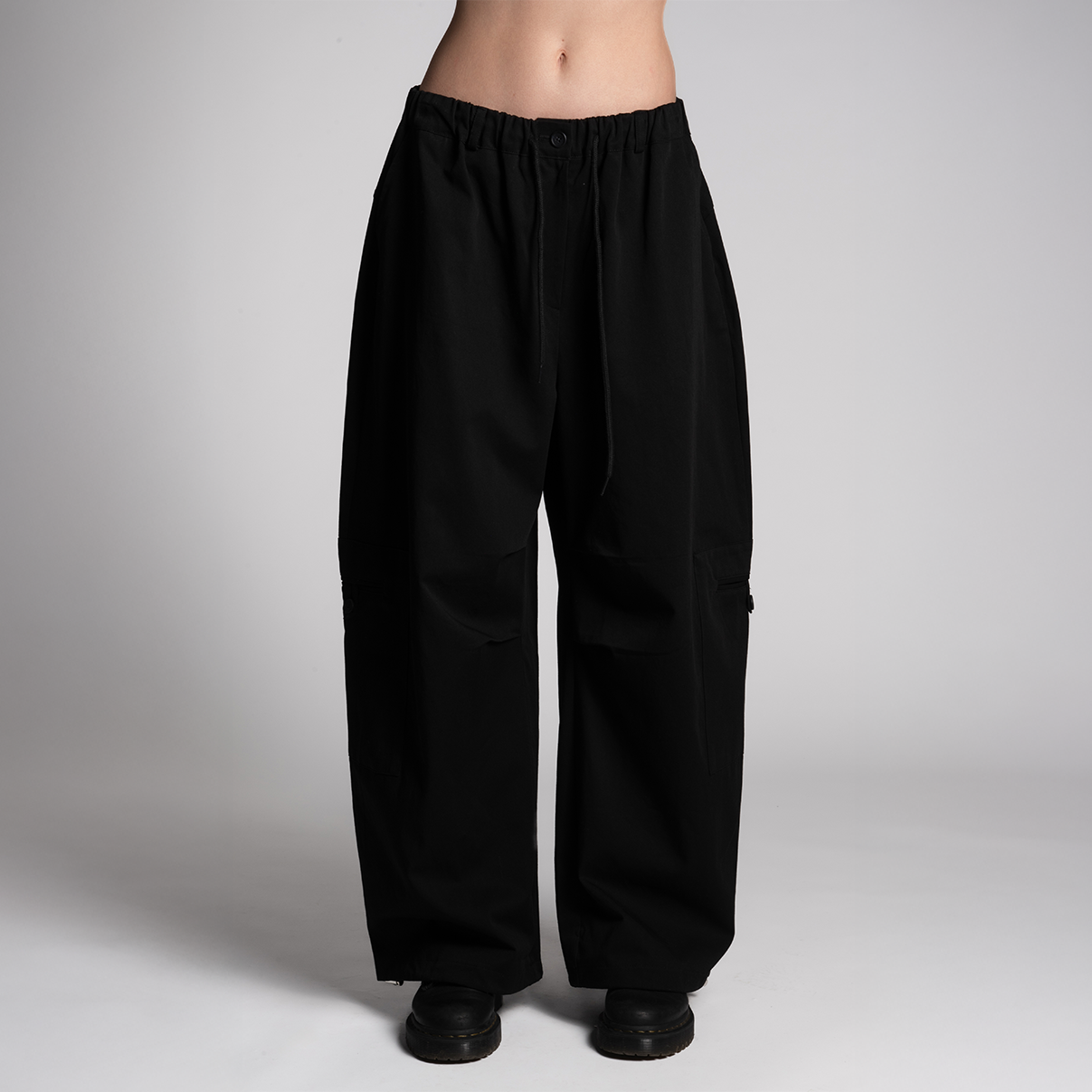 BLACK WIDE PANTS