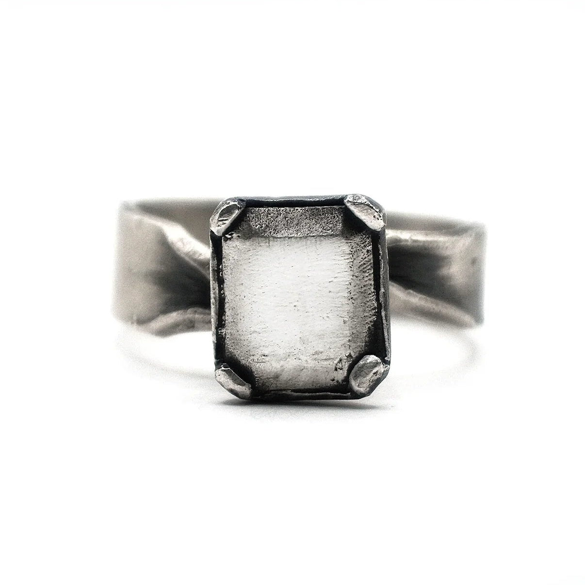 Square cut ring