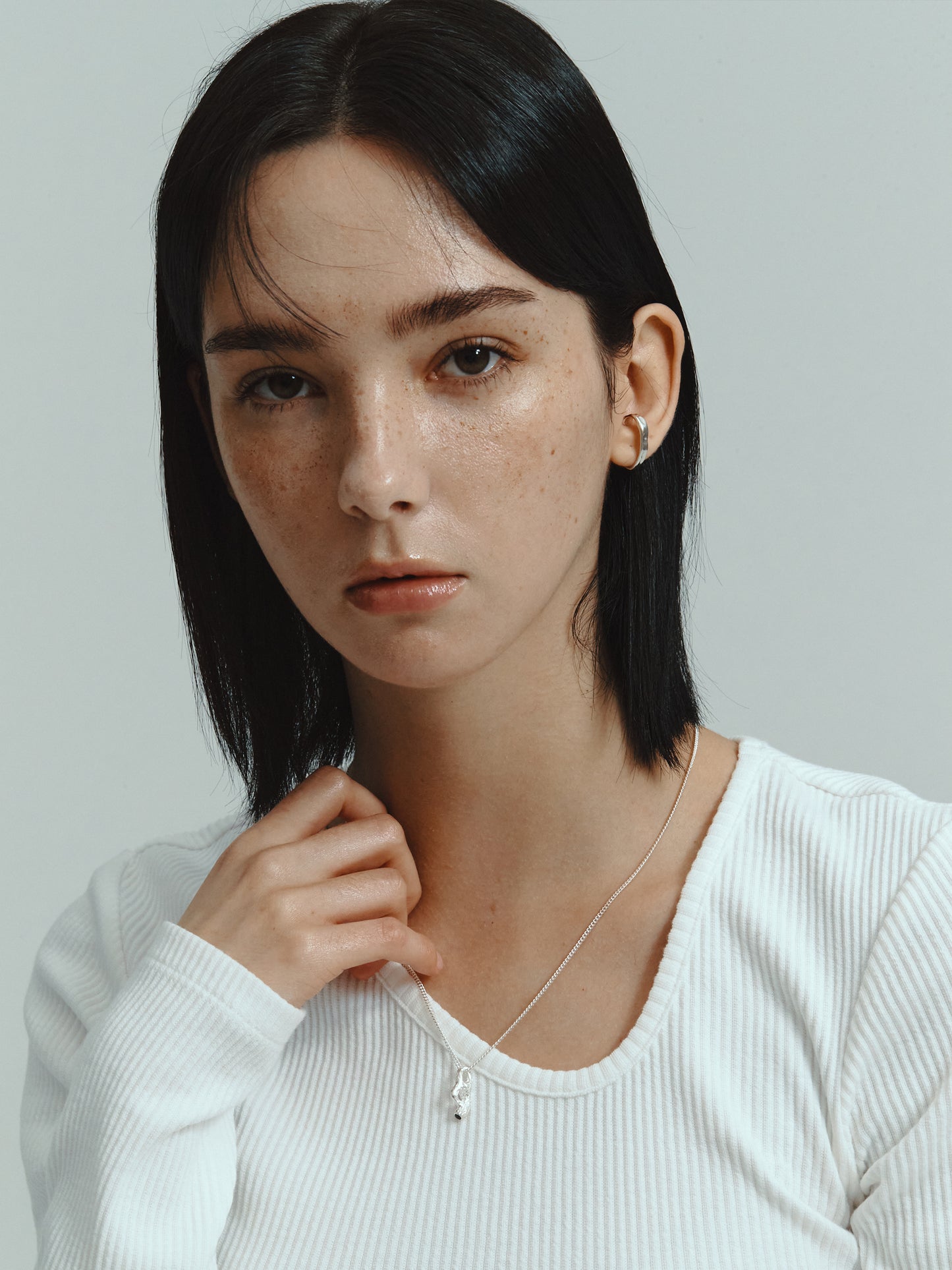 Black billow necklace
