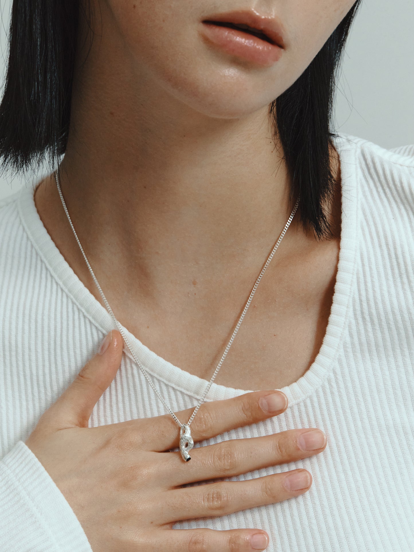 Black billow necklace
