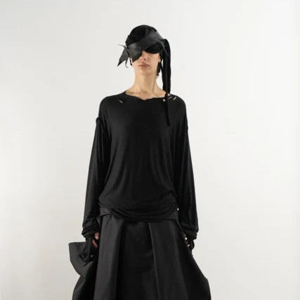 Destroyed pleated long sleeve top black