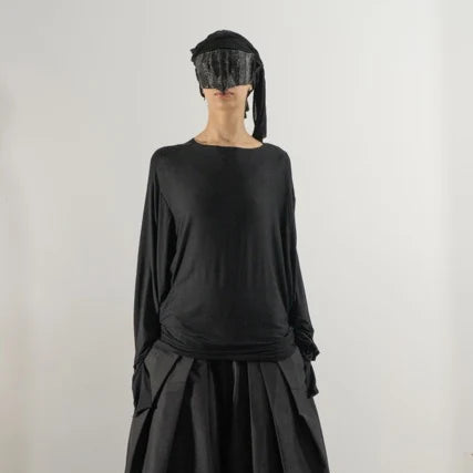 Pleated long sleeve black