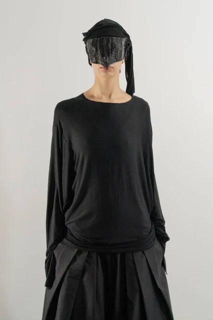 Pleated long sleeve black