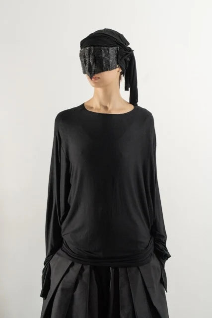 Pleated long sleeve black