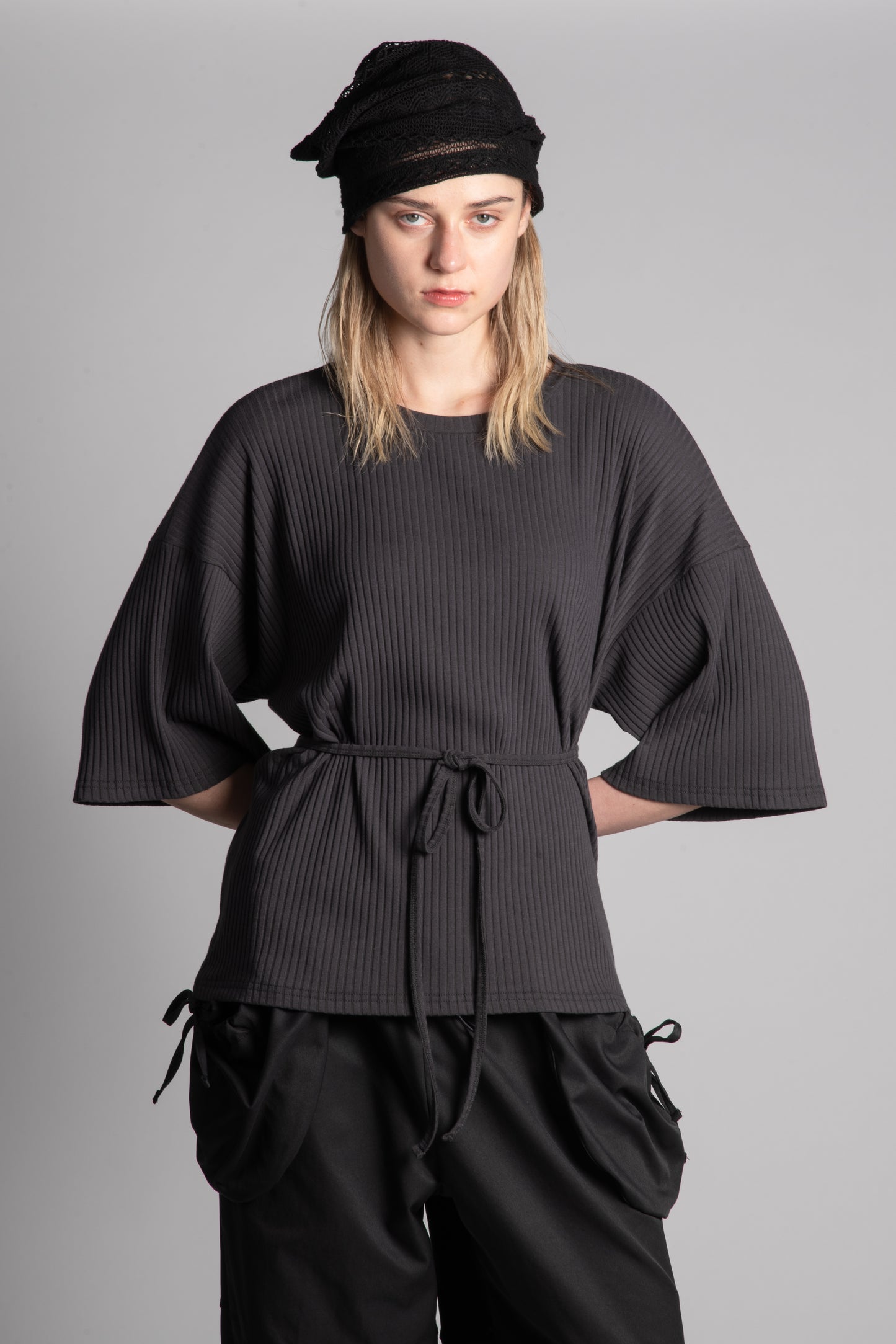 Dark grey ribbed wrap around half sleeves