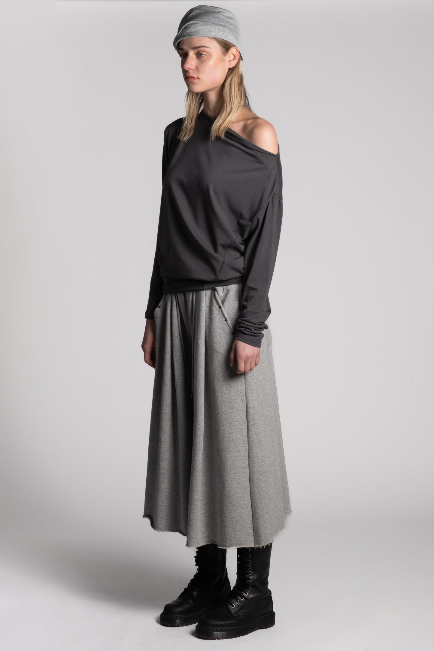 Grey bermuda trousers