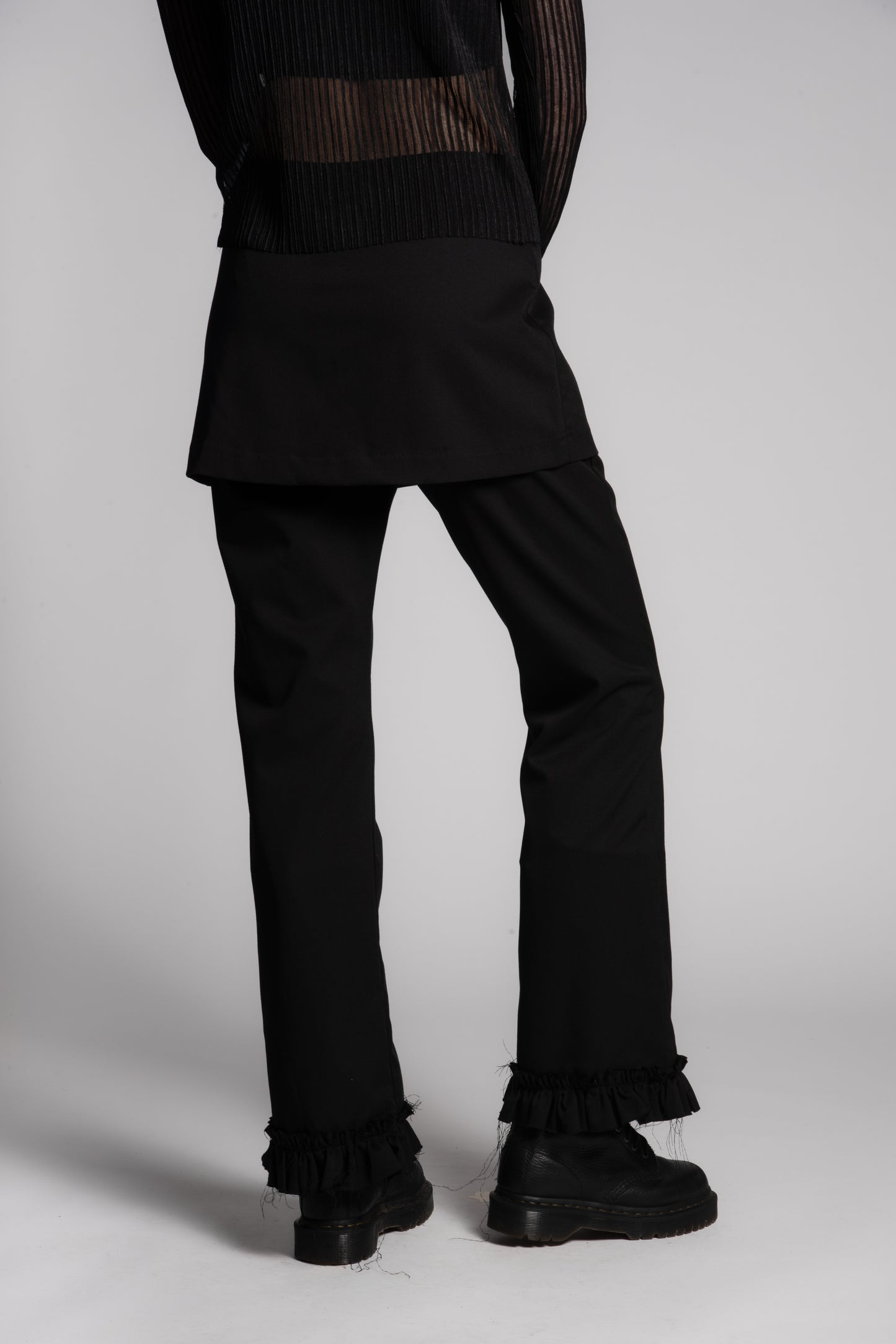 Black mini skirt layered pants frilled