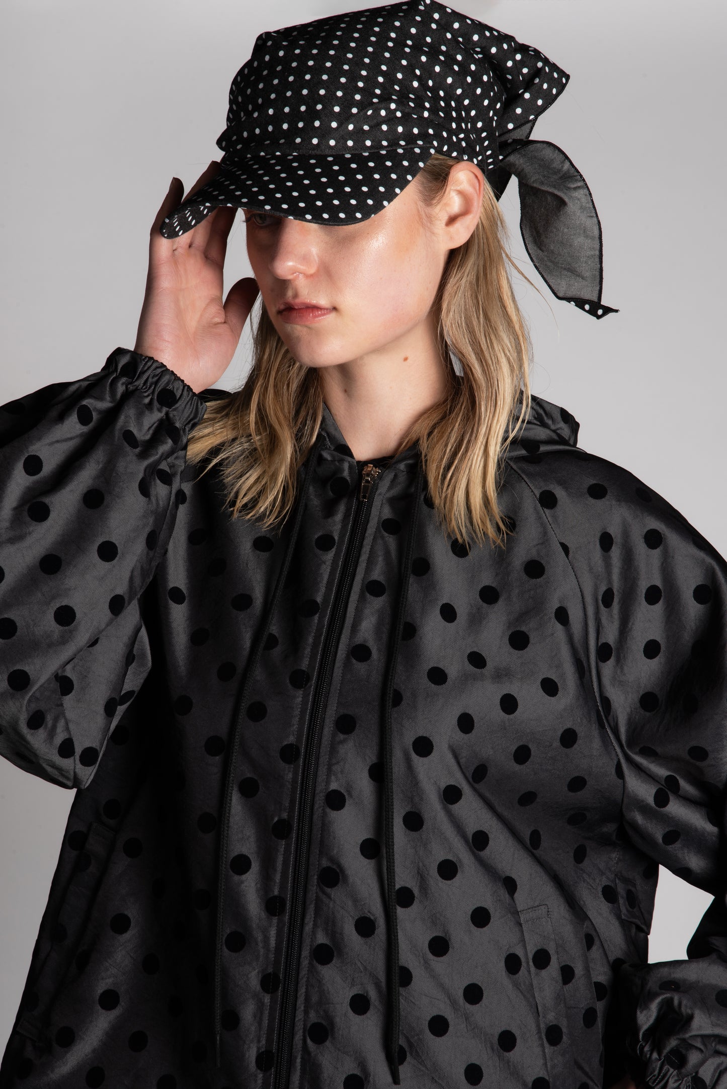 Dot hooded jacket