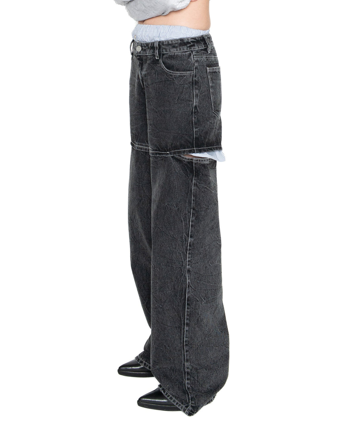 Wide open cut-out jeans