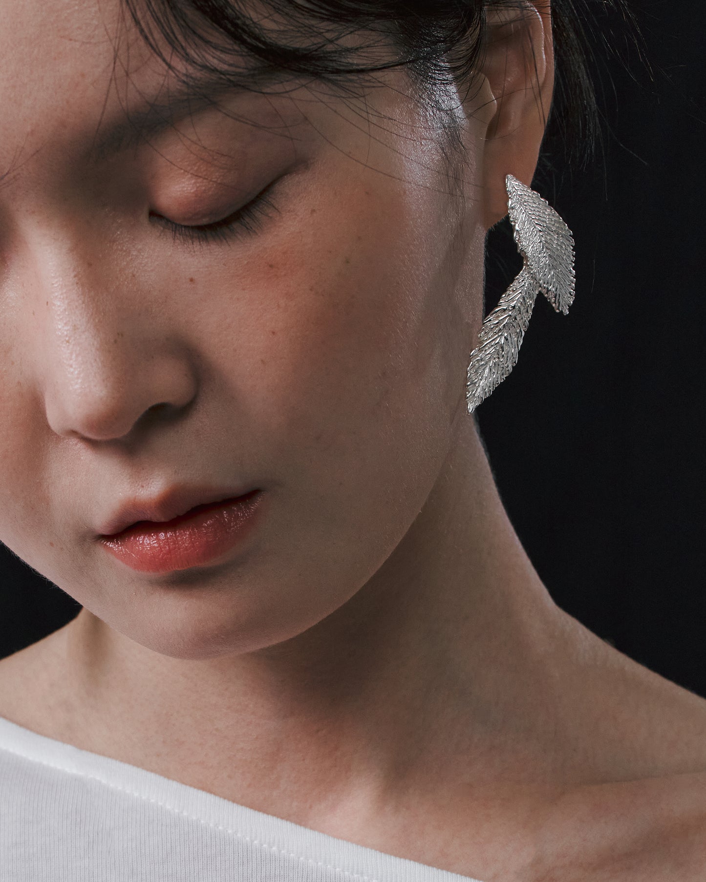 Feathers earrings (two)