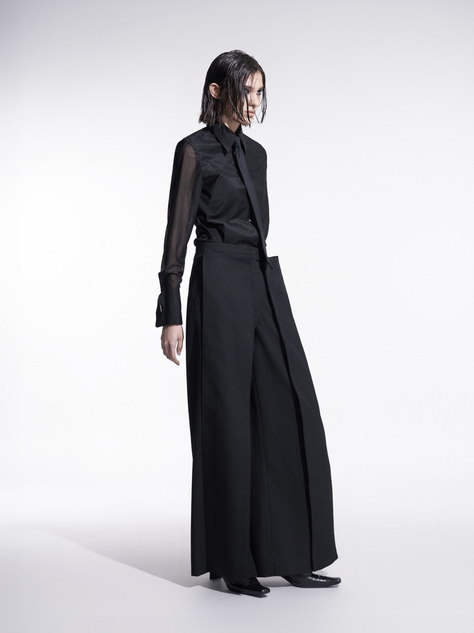 Detachable panel construction trousers