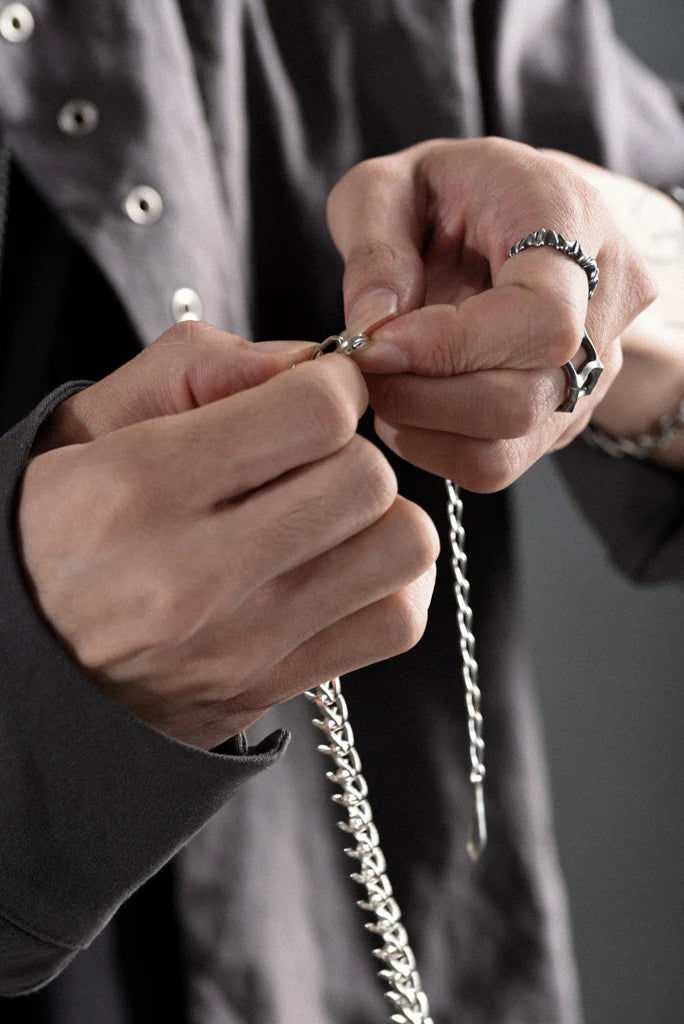 Pluvia chain extender