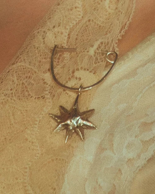 Kiki star brooch
