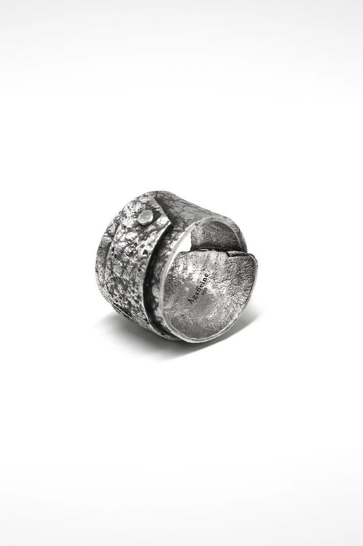 Leather wrap stud ring