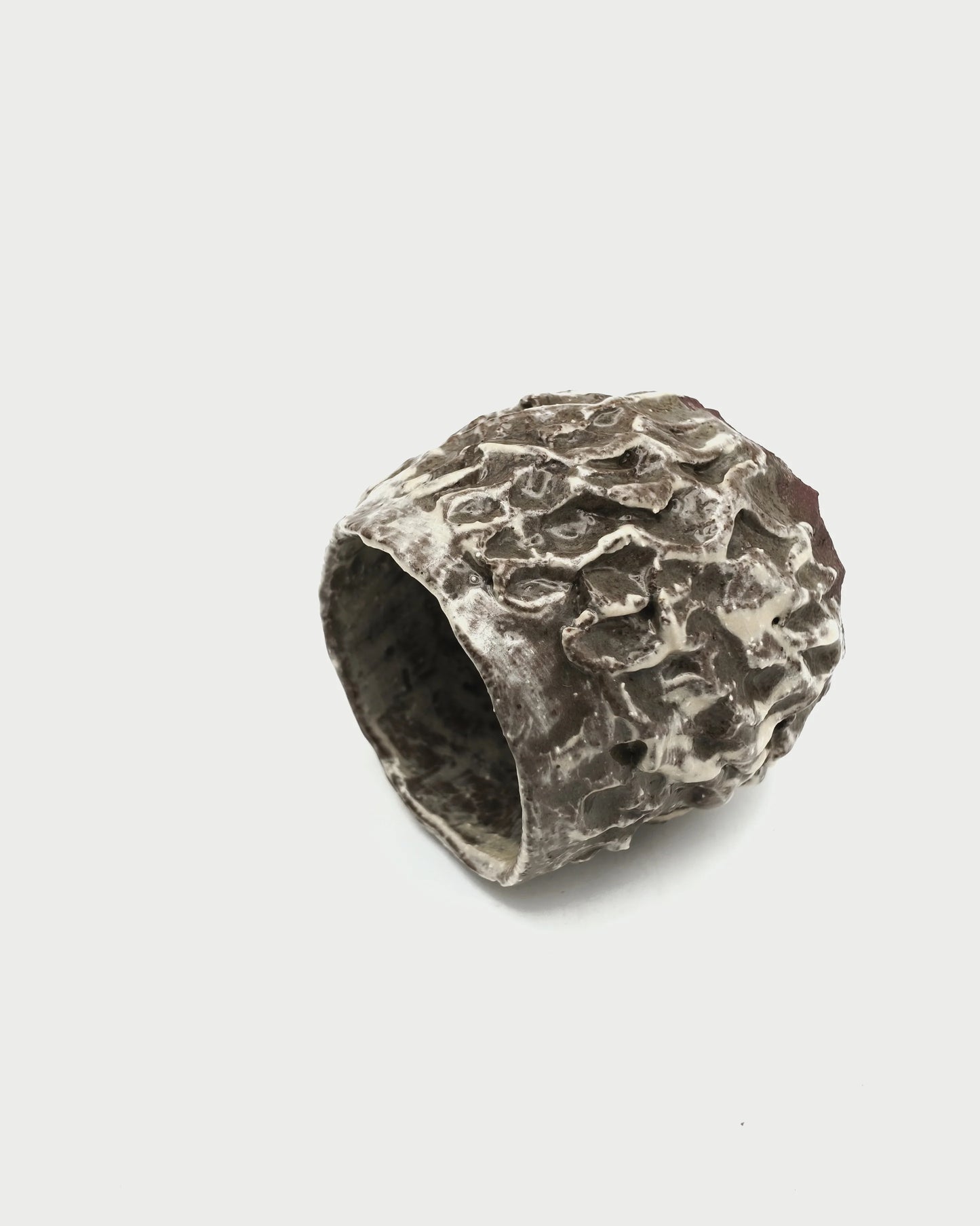 Lava [L-2610]