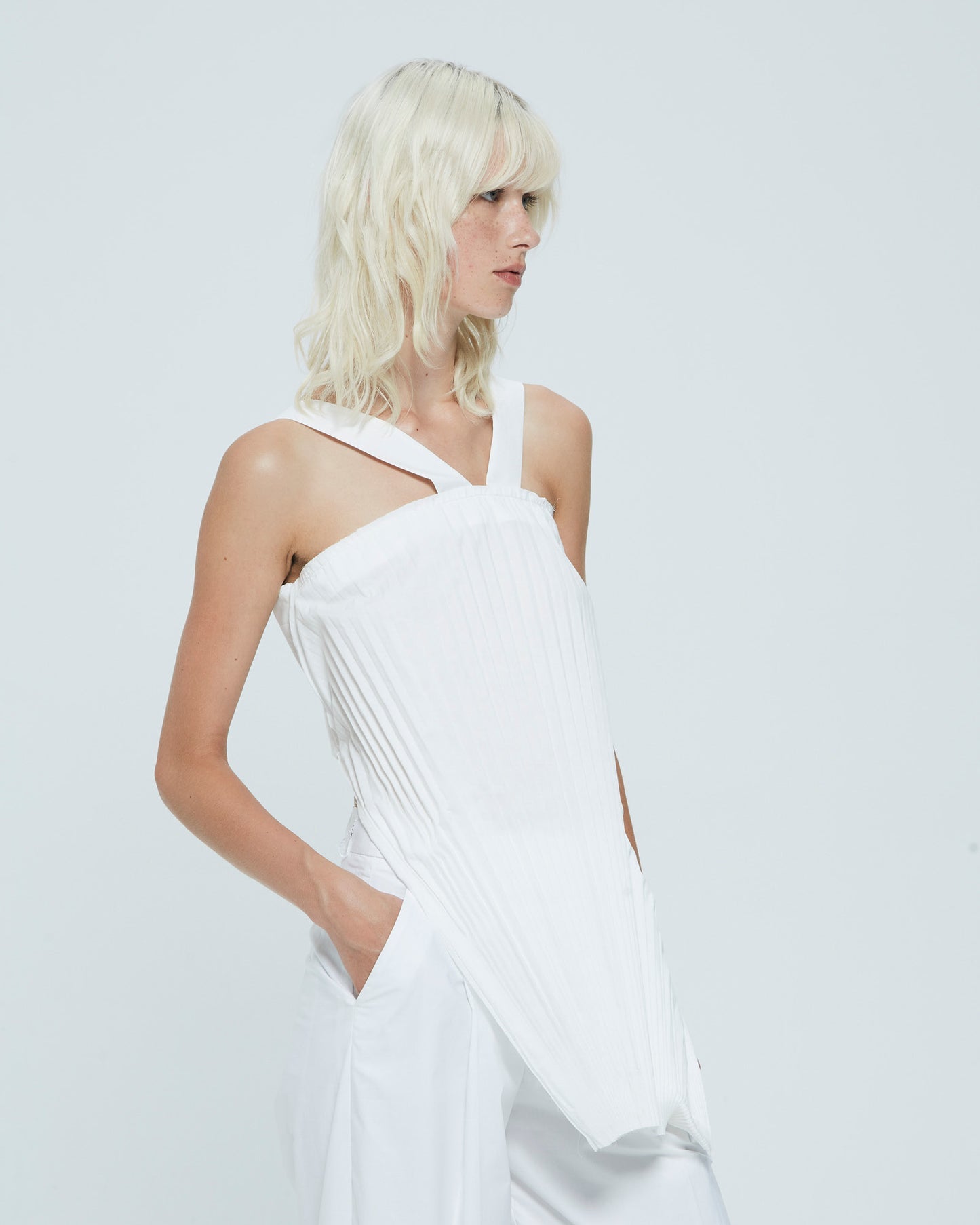 Pleated tank top white