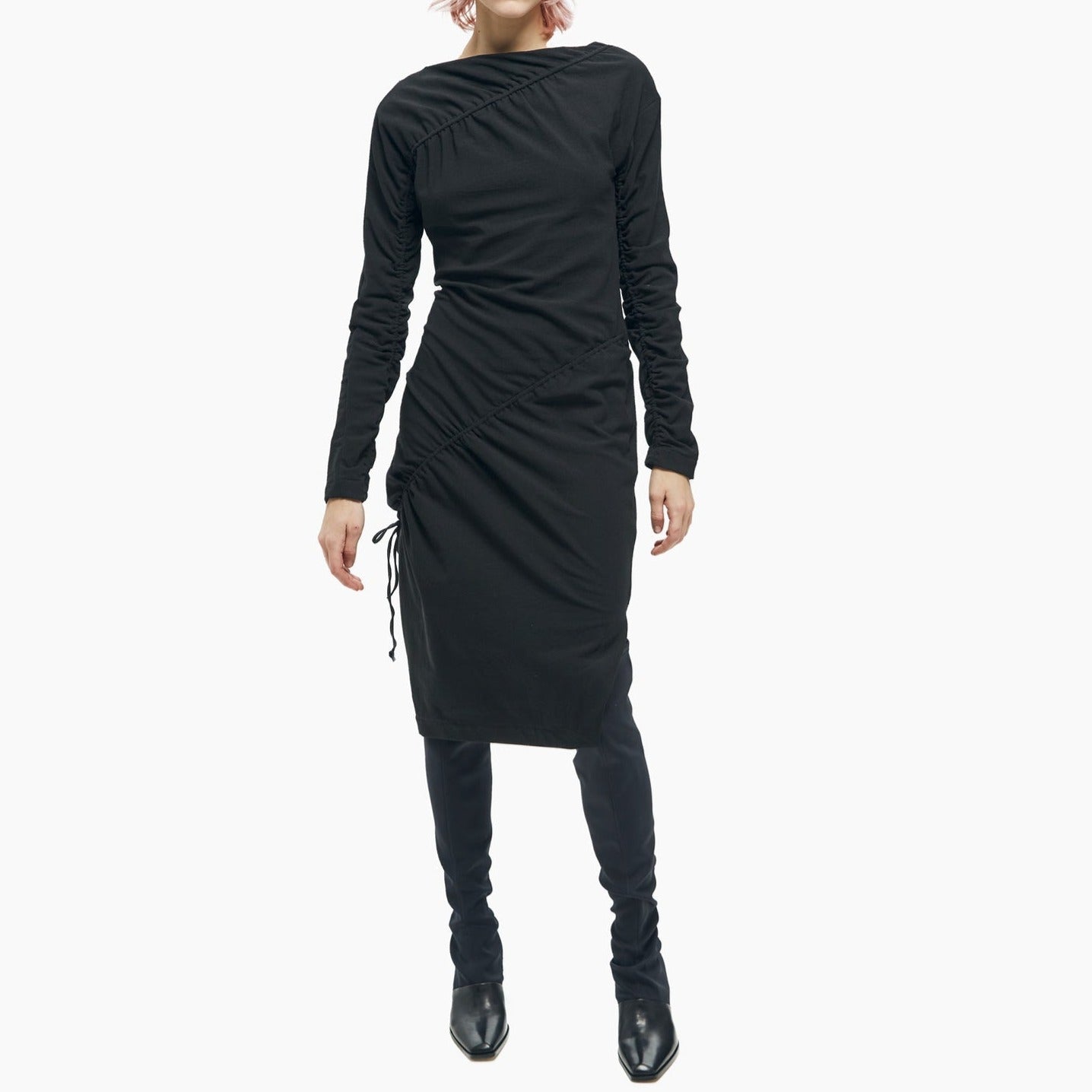 Dress with gathers and drawstrings