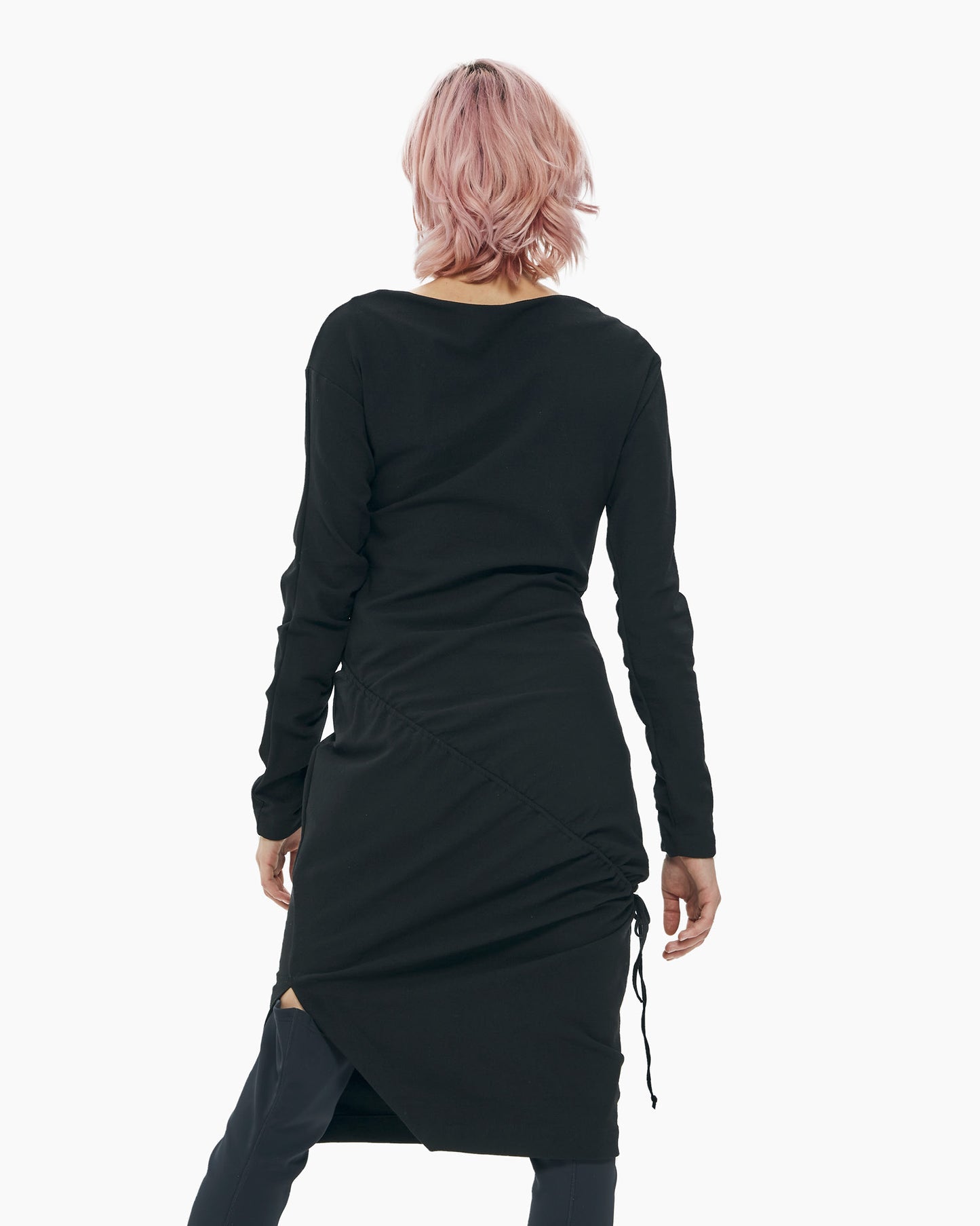 Dress with gathers and drawstrings