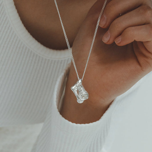 Ocean current necklace